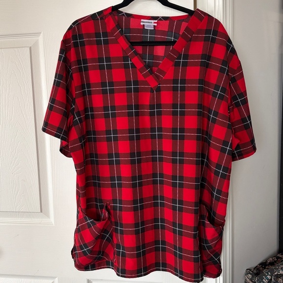 White Cross Tops - NWOT White Cross Red & Black Plaid V-Neck Short-sleeve Scrub Top Size 2XL